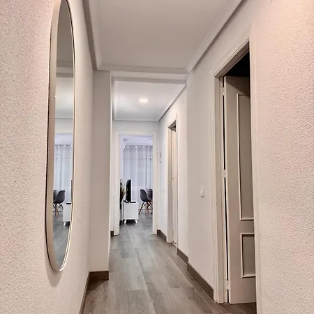 Διαμέρισμα Dinamarca With 2 Bedrooms, 50 Mts From The Τορεβιέχα
