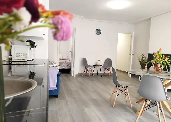 Dinamarca With 2 Bedrooms, 50 Mts From The *