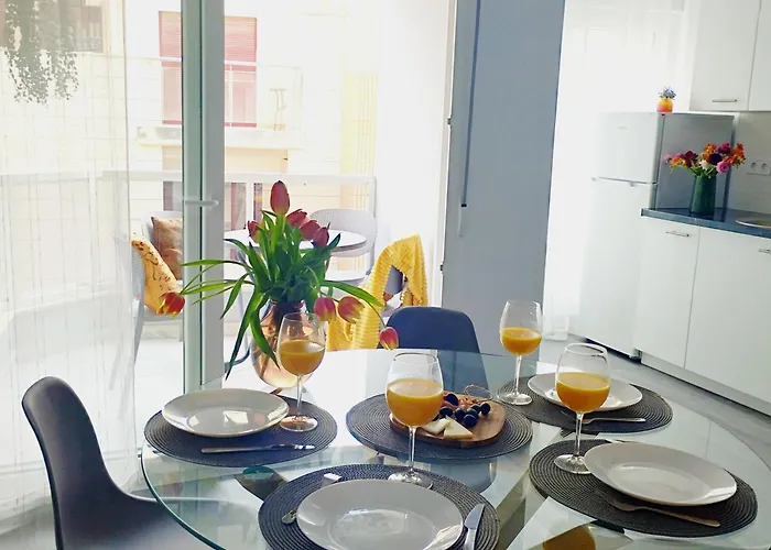 Apartment Dinamarca With 2 Bedrooms, 50 Mts From The