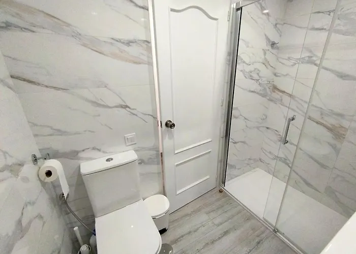 Apartment Dinamarca With 2 Bedrooms, 50 Mts From The