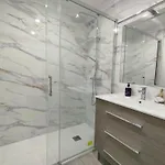Dinamarca With 2 Bedrooms, 50 Mts From The Апартаменты Торевьиа